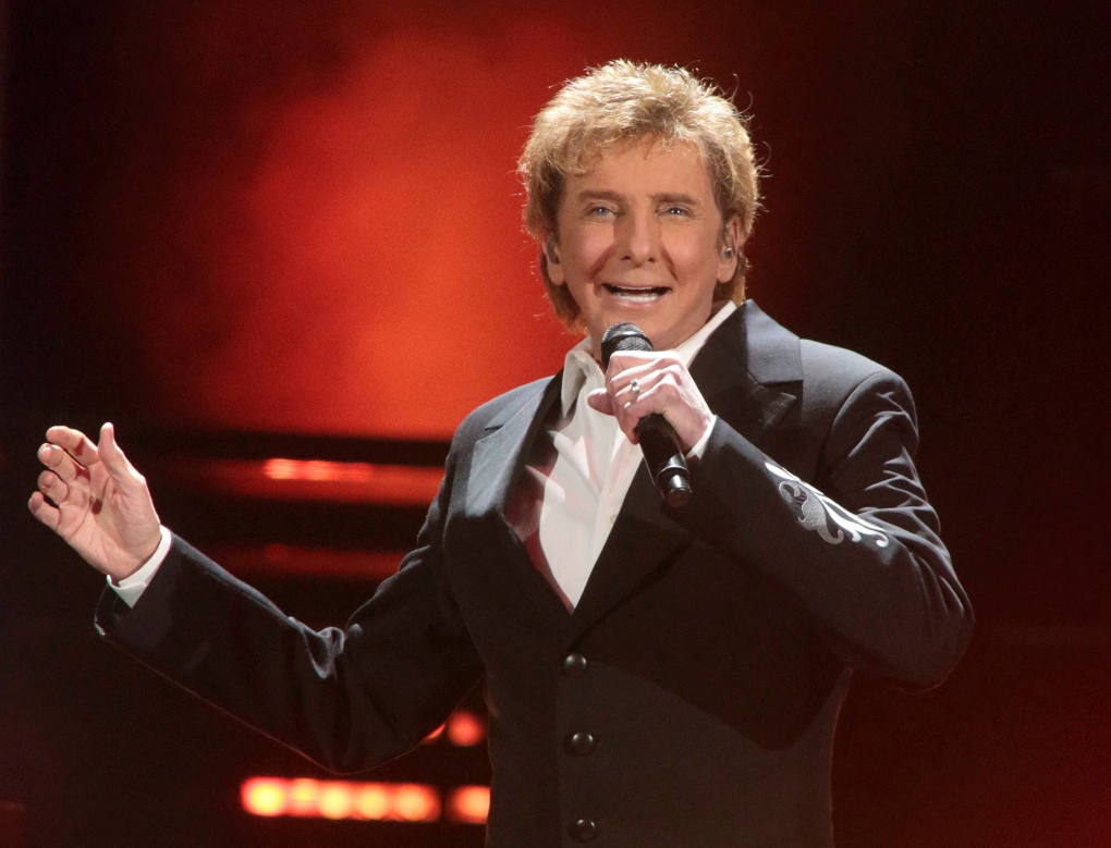 Barry Manilow reveals he's gay, says he feared 'disappointing' fans ...