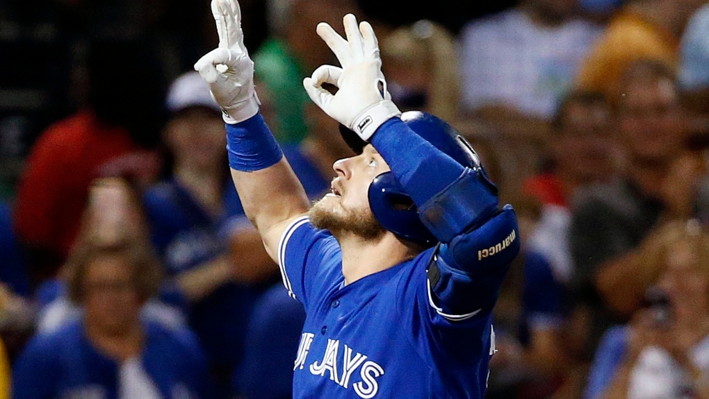 Blue Jays' Donaldson takes step toward return from injury