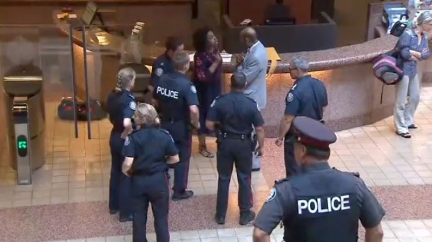 Woman claims Toronto cop assaulted her while she tried to 