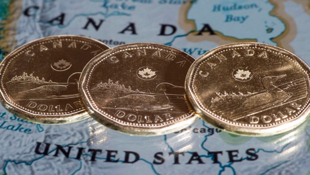 https://www.ctvnews.ca/business/loonie-soars-in-the-wake-of-the-new-trade-deal-with-the-u-s-and-mexico-1.4116032#_gus&_gucid=&_gup=twitter&_gsc=0GKX9qH