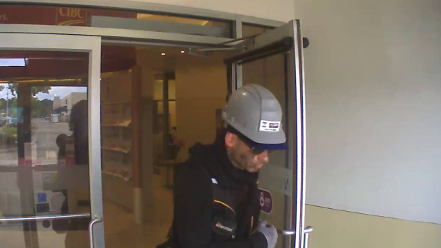 Police Release Photos Of Bank Robbery Suspect Ctv News