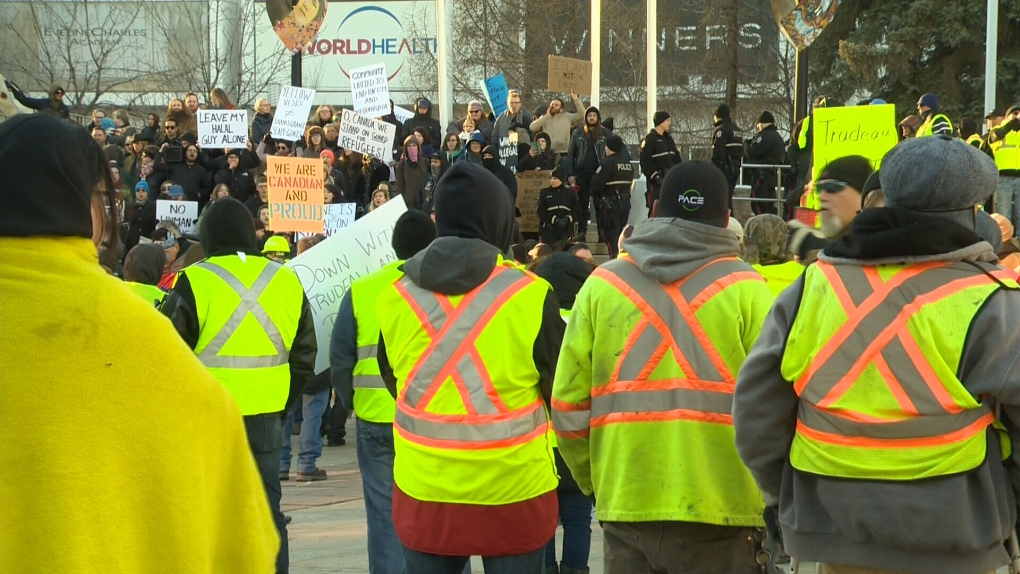 Tensions run high at Edmonton 'yellow vest' rally | CTV News
