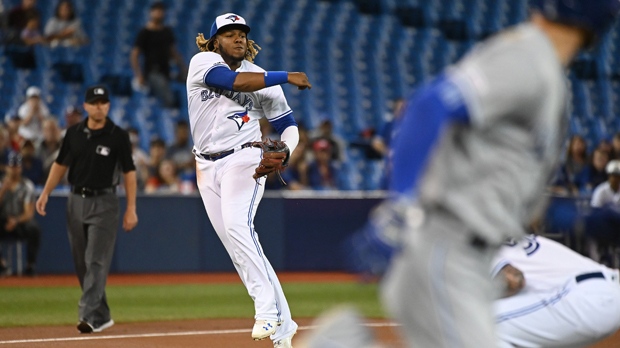 Blue Jays beat Kansas City Royals 6-2