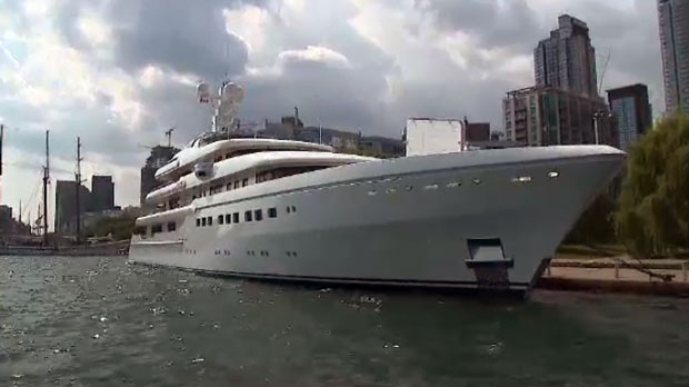 Gigantic $190 million super-yacht delights boat spotters on Toronto's  harbour | CTV News