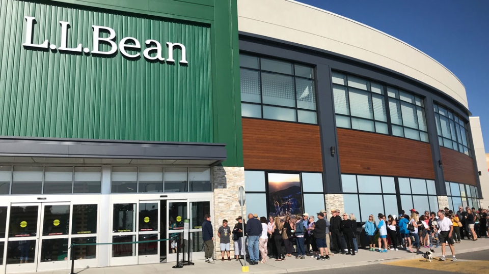 Customers lined up to get inside first Canadian L.L. Bean in Oakville | CTV  News