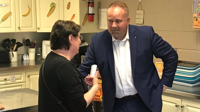 Ontario’s Minister of Children, Community and Social Services Todd Smith listens to concerns from Windsor parents on Oct. 7, 2019. ( Angelo Aversa / CTV Windsor )
