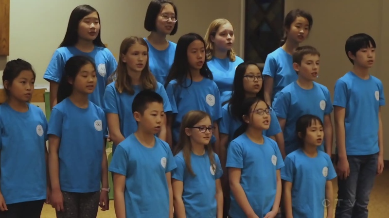 Ottawa Choirs sing Chinese song