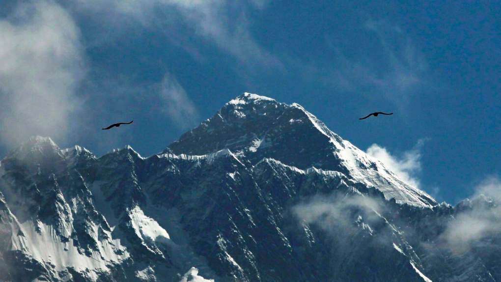 Coronavirus Climbers Return To Everest After Covid 19 Closure Ctv News