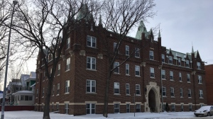 The Mayfair Apartments is a municipal heritage building in Regina's Cathedral neighbourhood. (Taylor Rattray/CTV News) 