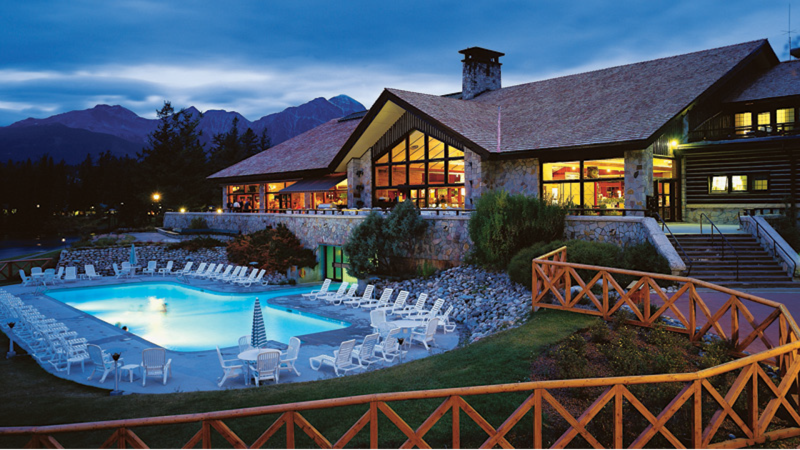Jasper Park Lodge and its pool are shown in the undated handout photo. (THE CANADIAN PRESS/HO-Fairmont Hotels & Resorts)