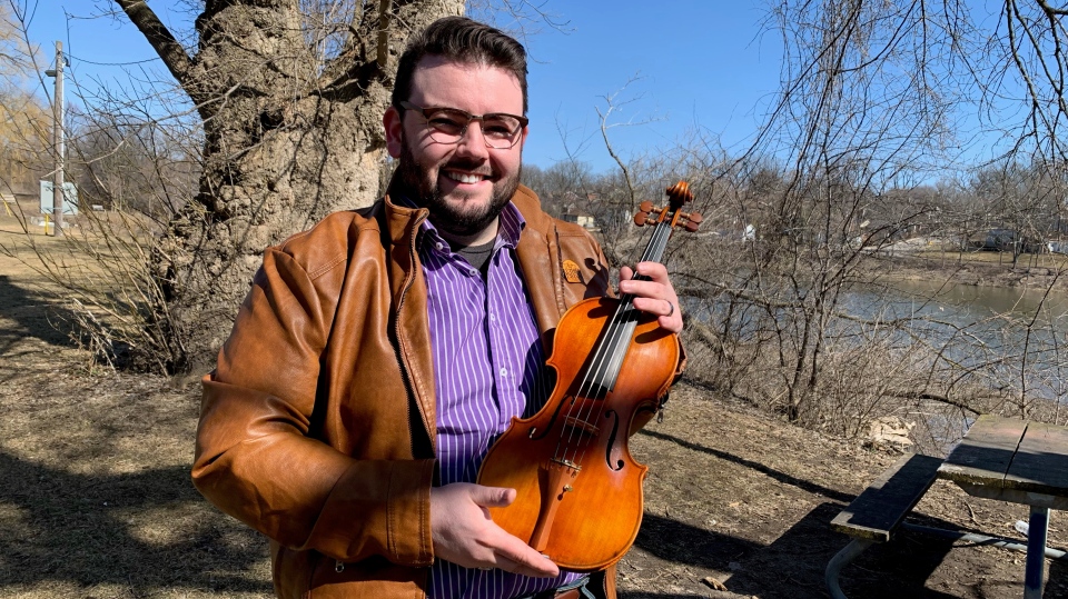 Cambridge man's violin-making videos a TikTok hit | CTV News