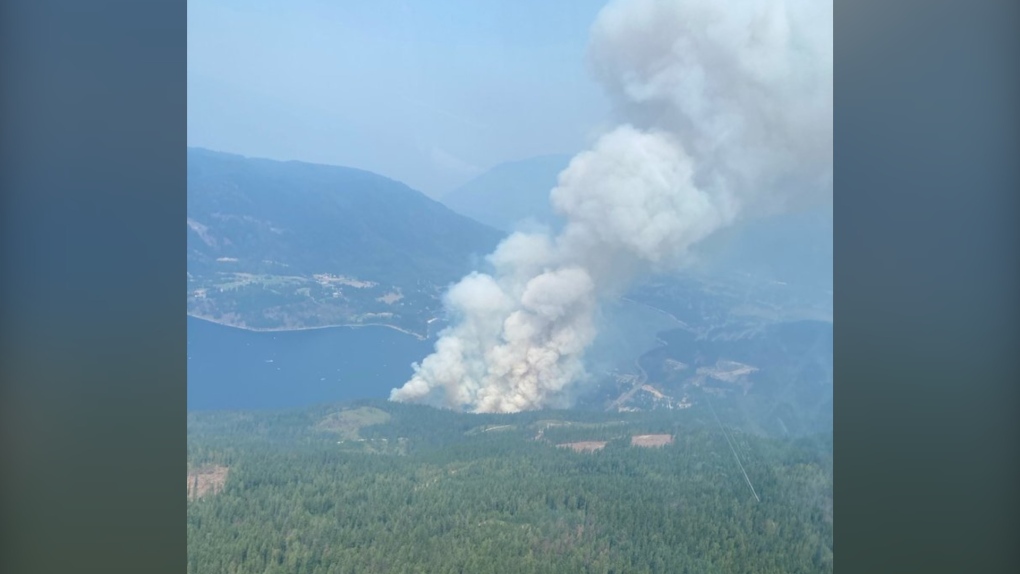Bc Wildfires Update Evacuation Order Issued As Two Mile Creek Fire Draws Nearer To Homes 3266