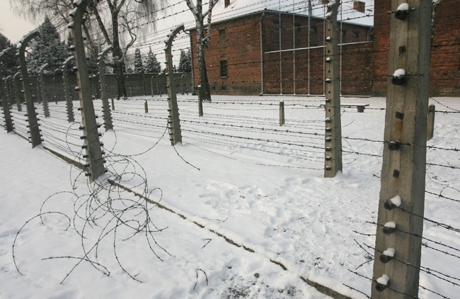 Auschwitz sign stolen from memorial site | CTV News