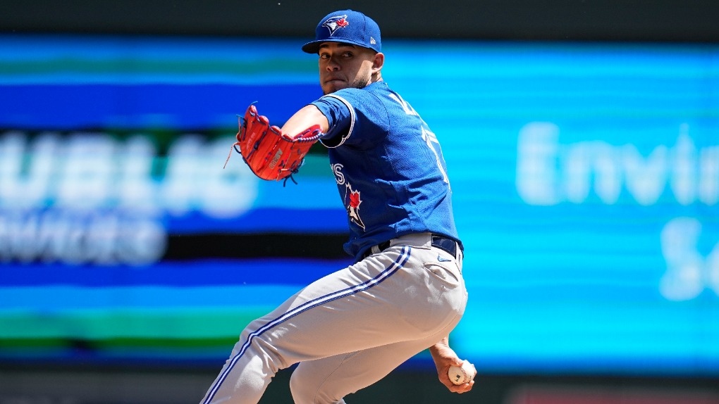BREAKING: Jose Berrios Re-Signs with Blue Jays