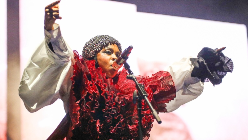 Concert Review: Lauryn Hill's 25th 'Miseducation' celebration passes with a grade curve