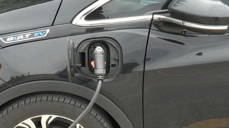 An electric vehicle charging. (CTV News/Steve Mansbridge)