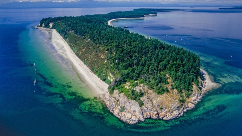 Savary Island, B.C. (Shutterstock)