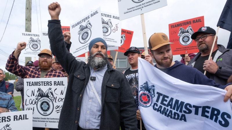 NDP Leader Jagmeet Singh joins locked out rail workers as they picket on the first day of a nationwide rail strike on Aug. 22, 2024 in Montreal (THE CANADIAN PRESS/Ryan Remiorz)