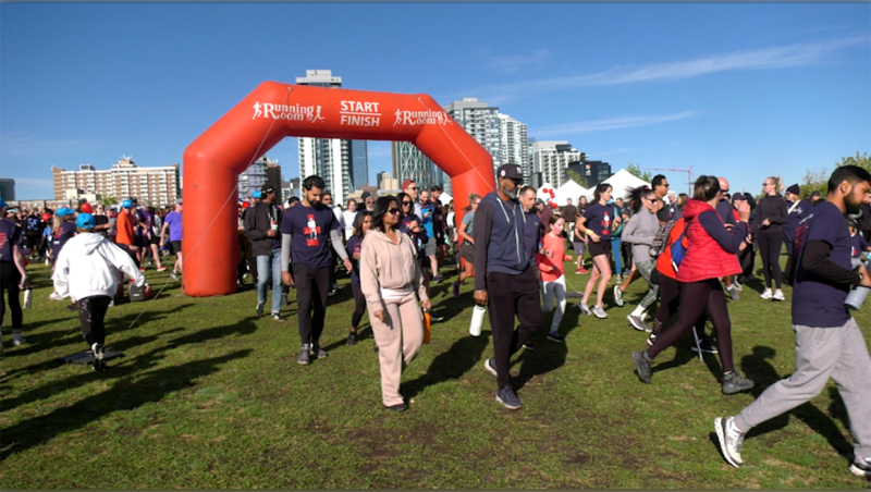 Around 2,000 people participated in the annual Terry Fox Run Sunday in Calgary, raising money for cancer research (Photo: Teri Fikowski)