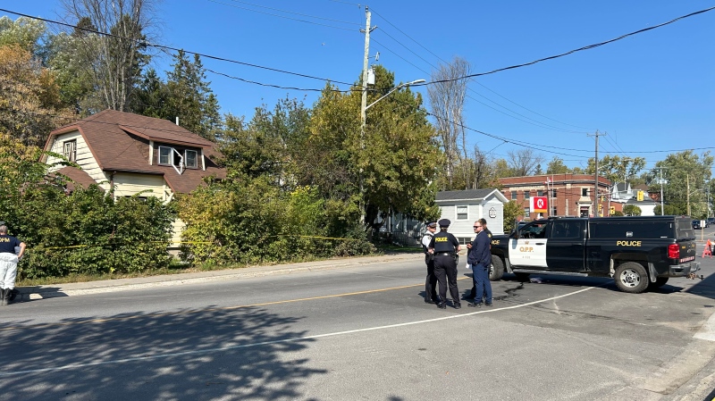 Investigators at the scene of a fatal house fire on Paget Street South in New Liskeard. Sept. 20, 2024 (Eric Taschner/CTV Northern Ontario)