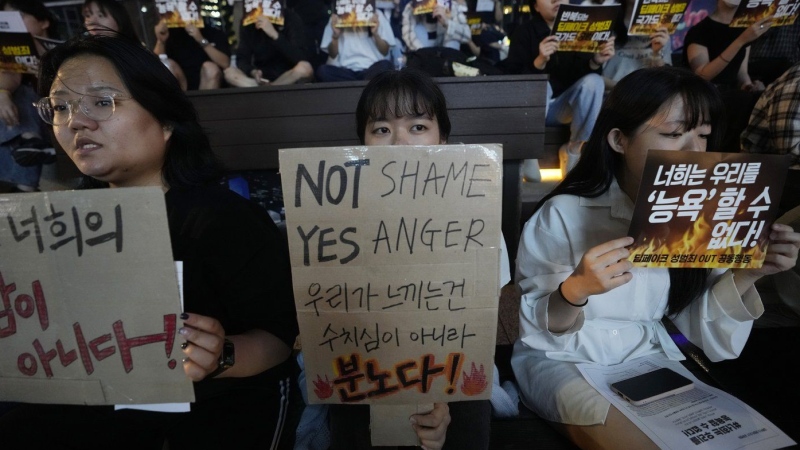 Citizens stage a rally against deepfake sex crime in Seoul, South Korea, Friday, Sept. 27, 2024. (AP Photo/Ahn Young-joon)