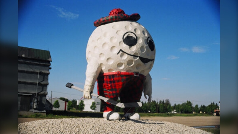 Gilbert the Golf Ball in Gilbert Plains, Man. (David Yanciw/BigThings.ca)