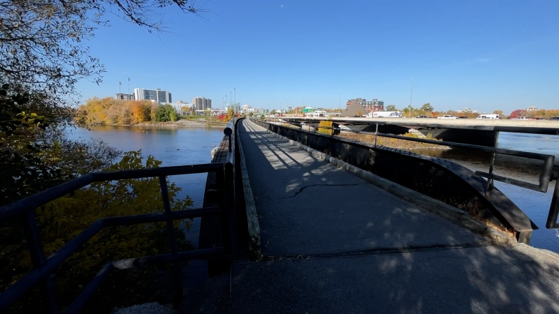 The Old Railway Rideau River Pedestrian Bridge over the Rideau River near the University of Ottawa campus. (Dave Charbonneau/CTV News Ottawa)