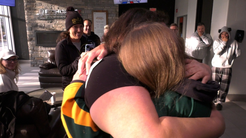 Stella Whitehouse and her mother Nathalie Carrier hugging on November 3, 2021 (Katelyn Wilson/CTV News). 