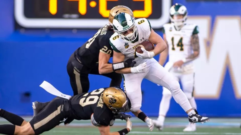 The University of Regina Rams beat the University of Manitoba Bisons 28-25 to move on the Hardy Cup. (Source: Dave Mahussier)