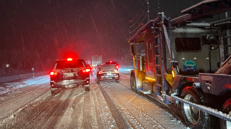 Traffic on Highway 11 on Fri., Nov 29, 2024 (Source: Ethen Corrigan/Supplied)