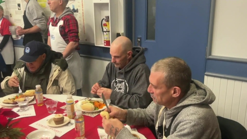 Ottawa Mission serves up Christmas feast