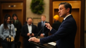 Poilievre to submit letter to Governor General asking to recall House for confidence vote