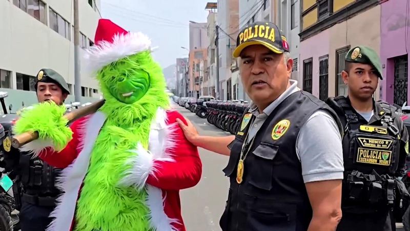 The Grinch carries out drug bust in Peru