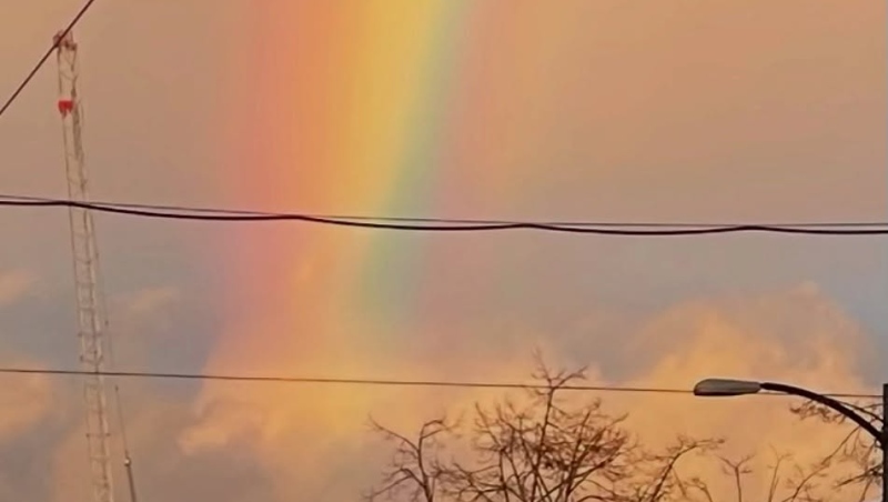 A double rainbow, led by one vivid, wide, primary rainbow, was seen in winter skies in Vancouver. (Courtesy: Laura Duhan-Kaplan) 