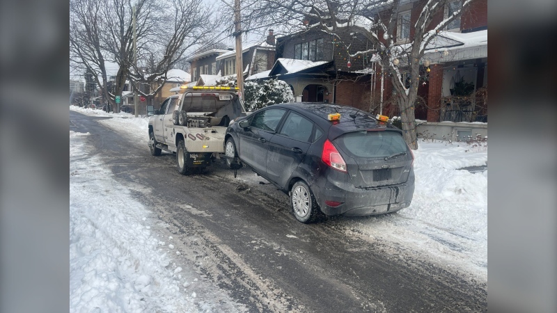 A G1 driver is facing multiple charges after being stopped on Highway 417 in Ottawa for out-of-service licence plate Wednesday, according to the Ontario Provincial Police. (OPP/ X)