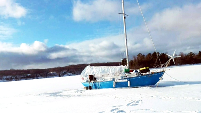 Lone sailor trapped in Georgian Bay ice