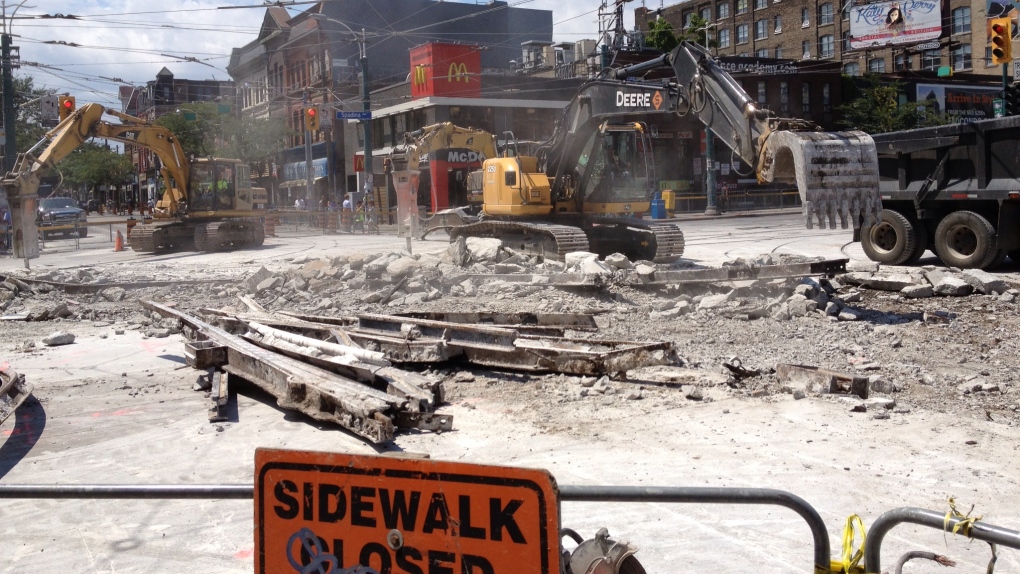 Queen Spadina TTC closure